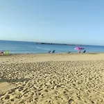 Playa Y Piscina カンブリルス