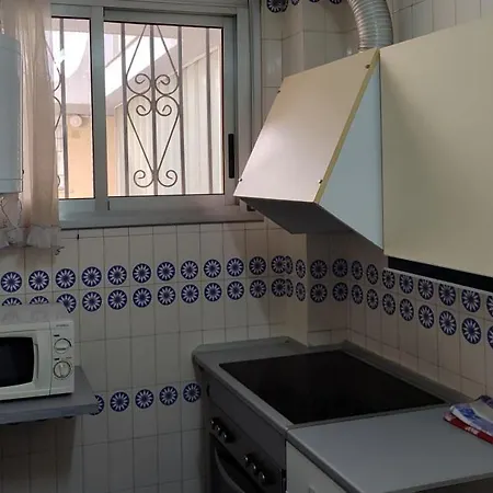 Playa Y Piscina Apartman Cambrils